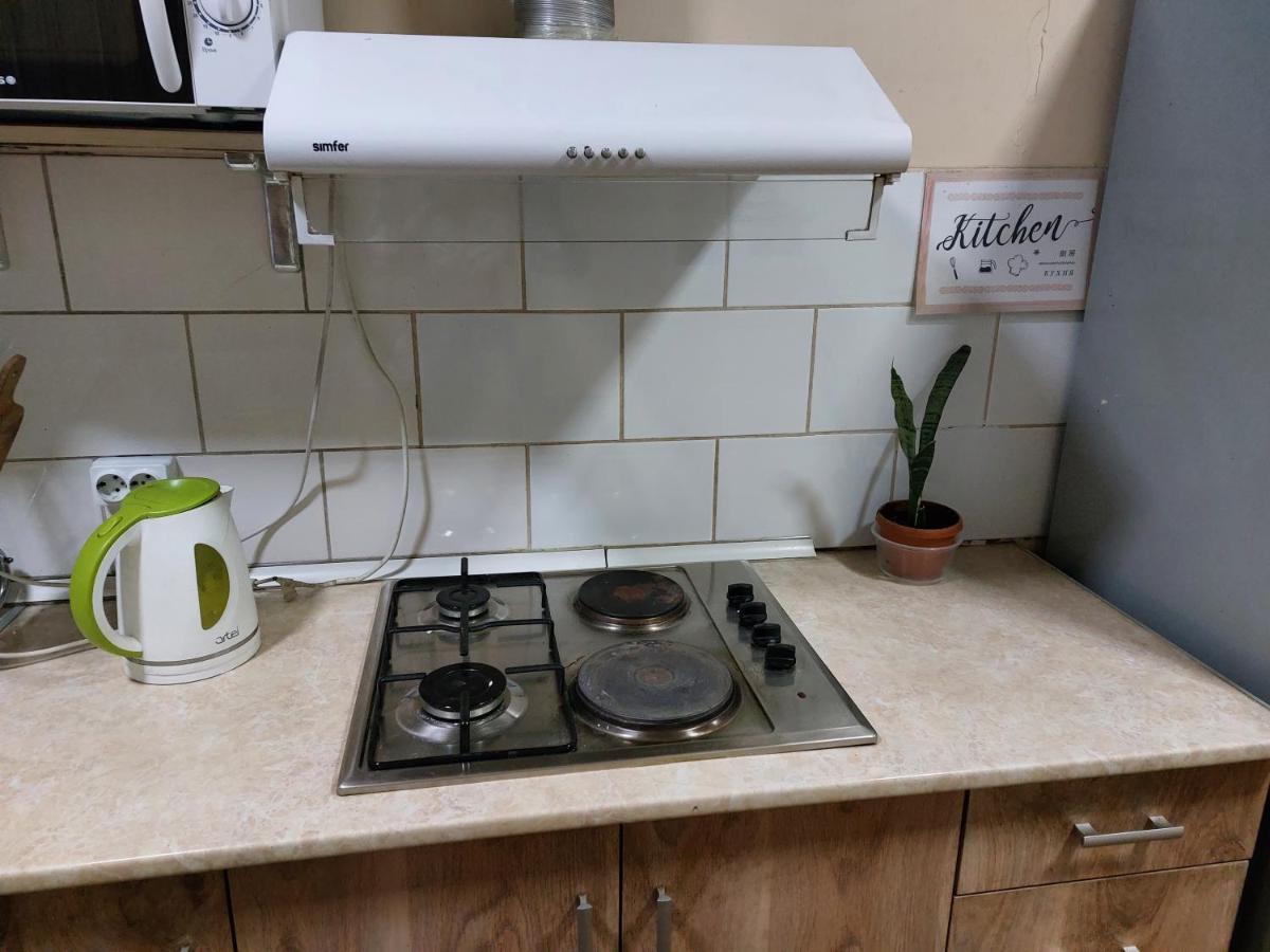 Konok Center Osh Hotel Екстериор снимка